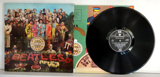 The Beatles - Sgt Pepper's Lonely Hearts Club Band, LP, 1975